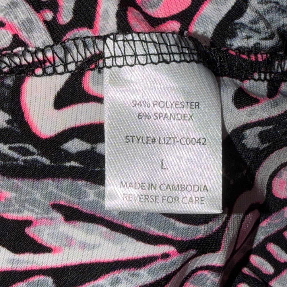 Elegant Paisley Sleeveless Blouse in Pink and Black - Picture 4 of 4